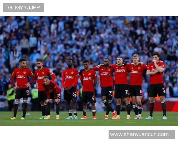 荣耀谢幕昔日绿茵巨星退役开启人生全新传奇篇章