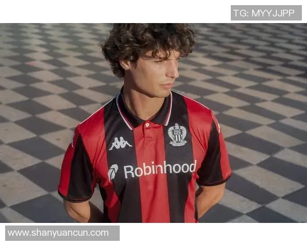 足球明星球衣背后的故事与文化象征探秘